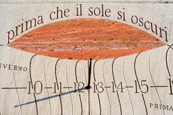 Bose, stone sundial by Silvio Magnani