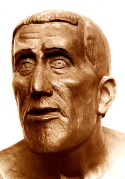 Bronzo -  (particolare del volto del padre) 1927 cm 212 x 149 x 99,5  - Aqui Terme