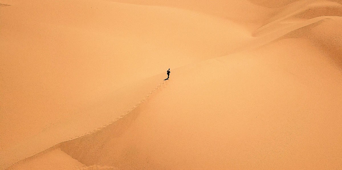01nel_deserto_1200