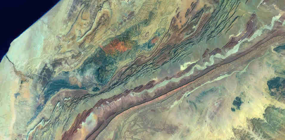 immagine satellitare - Foto di USGS su Unsplash 