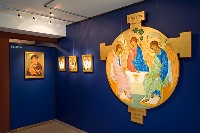 Read more: Icons in the Russian style
